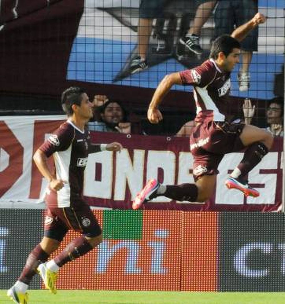 Lanús, en  lo más alto