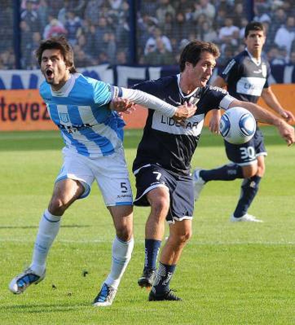 Gimnasia no pudo y se hunde