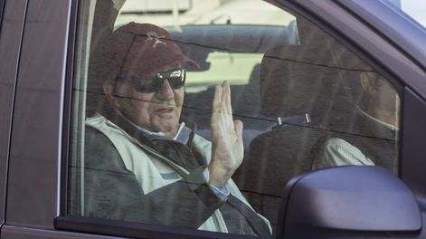 Entre críticas y tras dos años de exilio, el rey emérito Juan Carlos I volvió a España