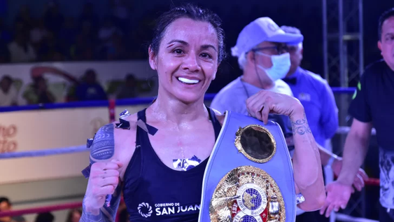 La boxeadora sanjuanina Cecilia Román sufrió una descarga eléctrica en la vía pública y fue hospitalizada por precaución