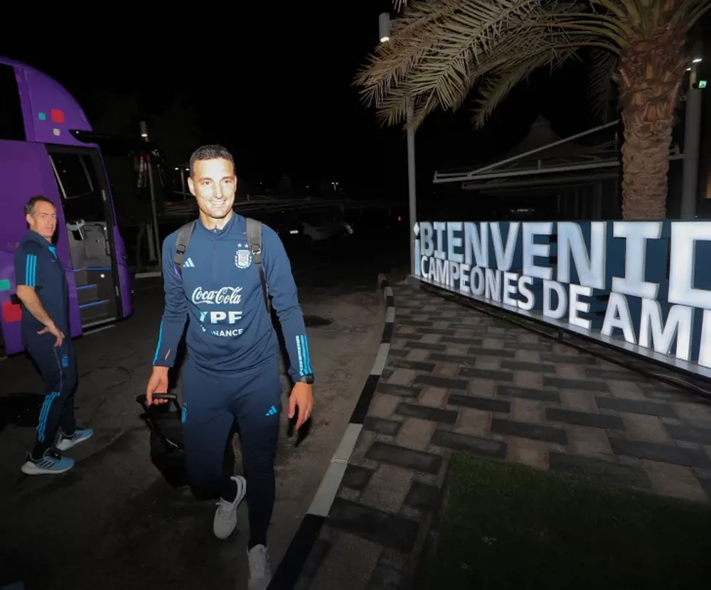 Según Tapia, Scaloni la tiene clara