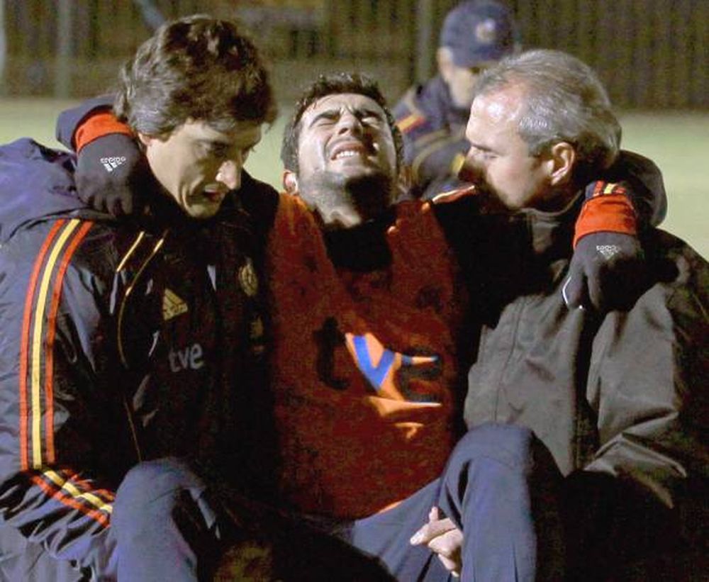 España: Albiol asustó a todos