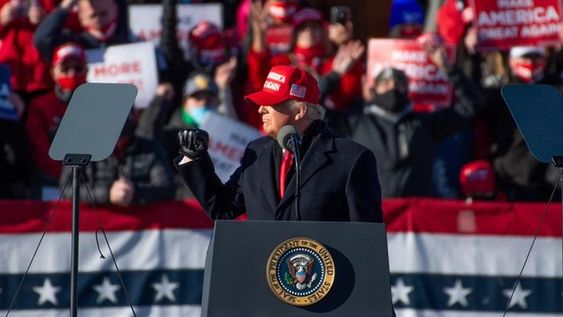 Trump lanza un último intento para revertir la ventaja de Biden