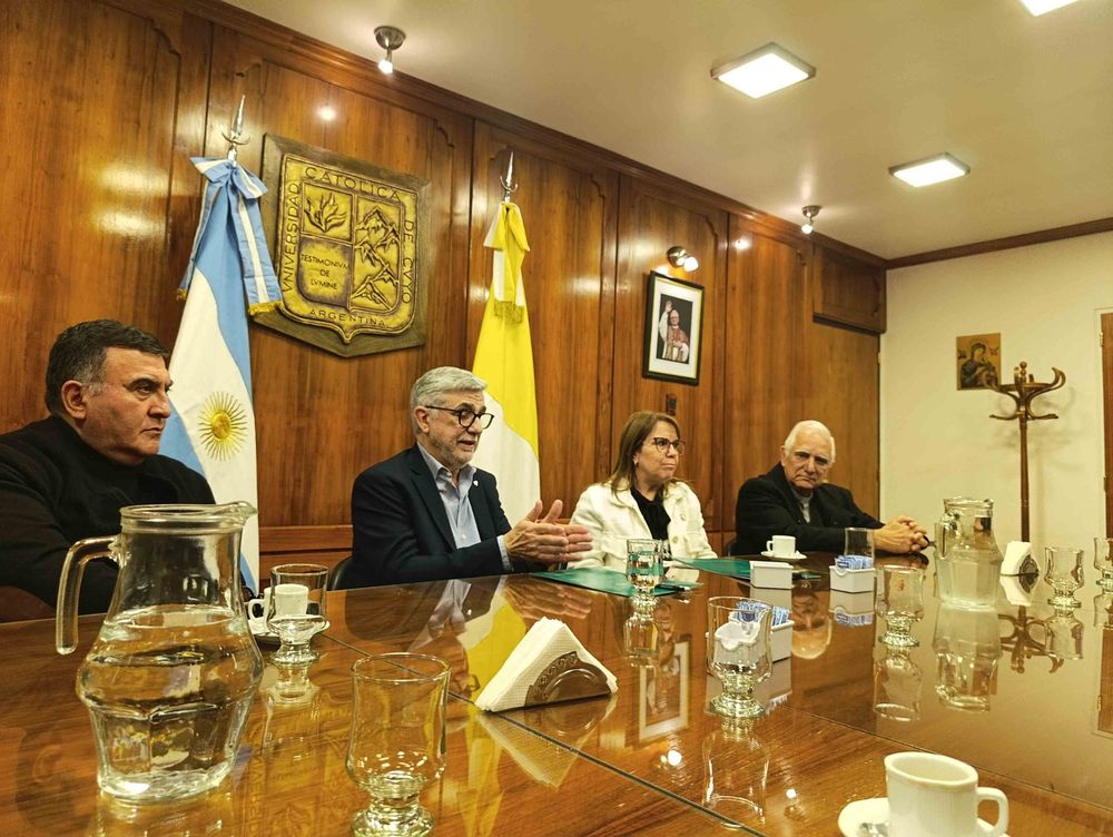 La UCCuyo y Cáritas Argentina trabajarán juntas por la inclusión social.