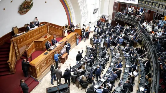 Nicolás Maduro fue declarado “usurpador de la Presidencia”