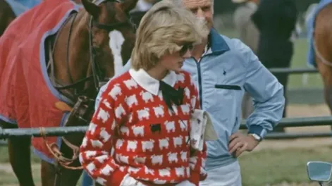 Subastaron el emblemático suéter de la princesa Diana