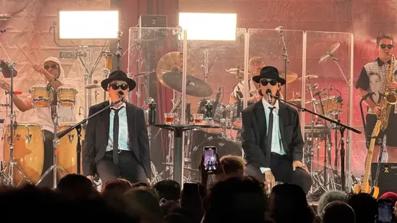 Ca7riel y Paco Amoroso en Chicago.