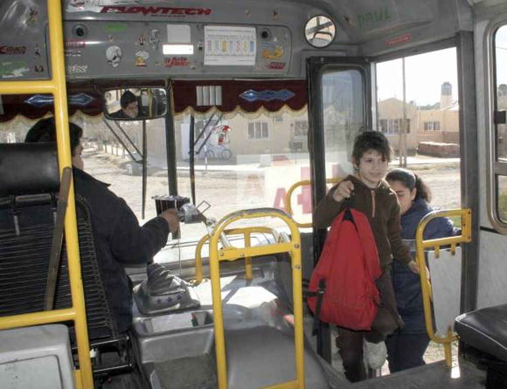 Nueva línea de micro para 2 barrios que estaban aislados