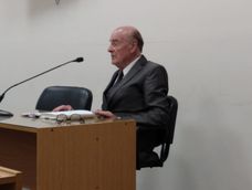 El abogado penalista Oscar Leopoldo Adárvez asistió al nuevo juicio iniciado este lunes El abogado penalista Oscar Leopoldo Adárvez asistió al nuevo juicio iniciado este lunes